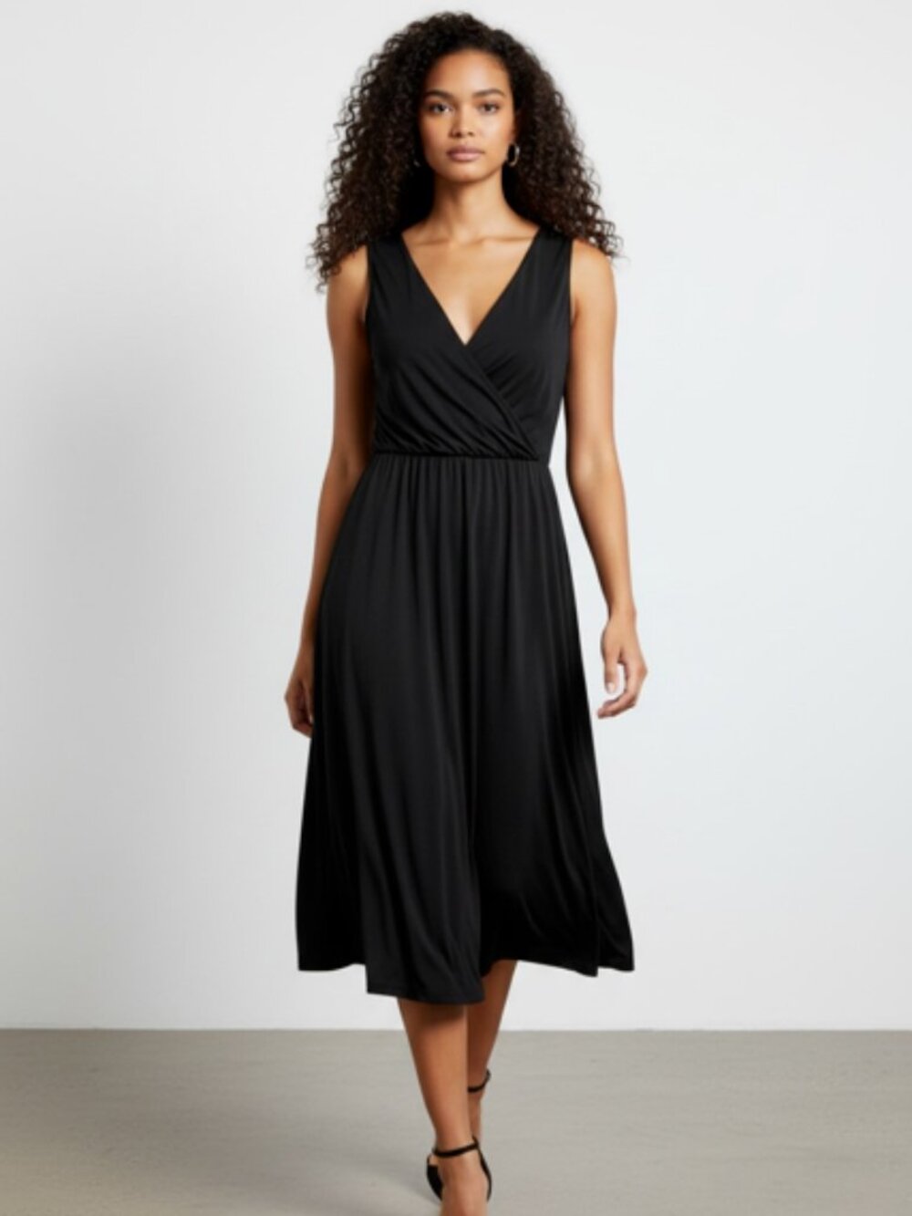 Daisy Fuentas Sleeveless V-neck Black Dress-Size M-Elastic Gathered Waist